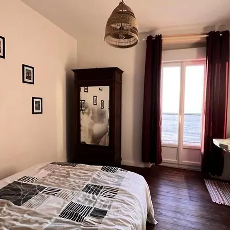 דירה 720-pleneuf Val Andre - Maison Typique Situe En Plein Sur La Digue Du Val-andre. Mae-2844